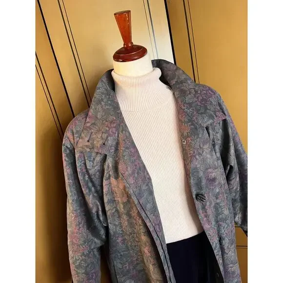 Vintage London Fog rain coat with flowers, size 10P - Picture 4 of 11